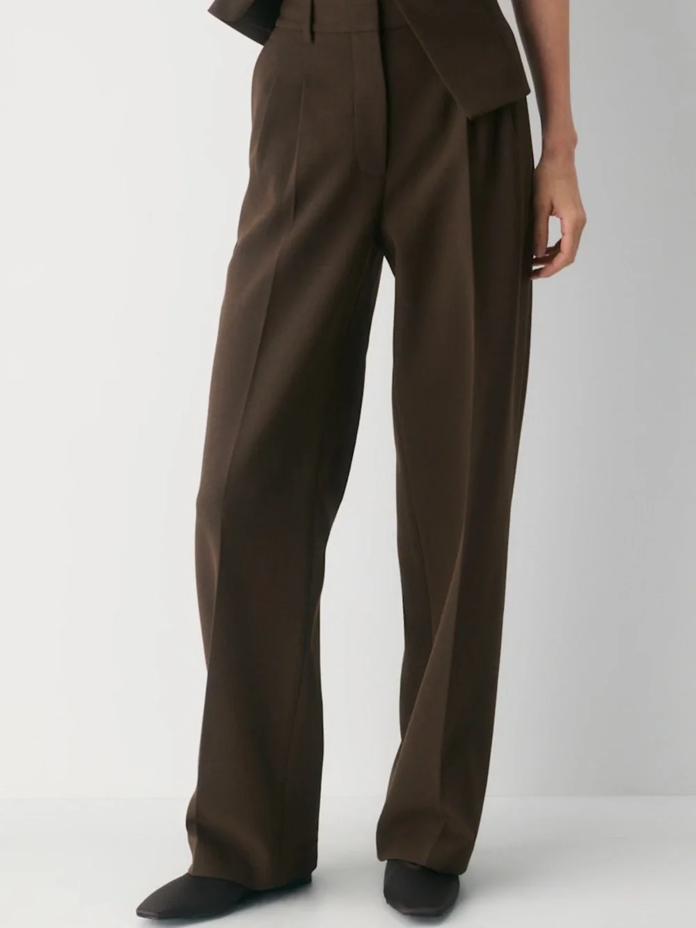 NWT Aritzia The Effortless Pant (Re)ssential - Heather Rich Cocoa Size 4 - Tall - Picture 2 of 9
